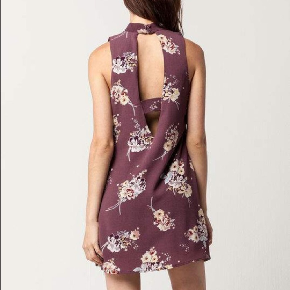NWT Socialite Brown Floral Cut Out Dress - Picture 2 of 8